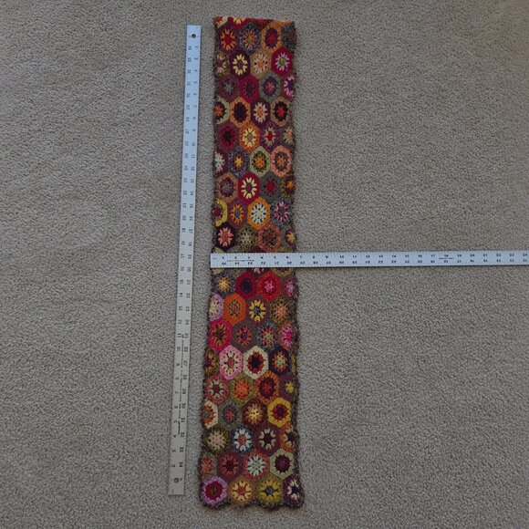 NWOT Crochet Flower WOOL Granny Scarf - Picture 3 of 14